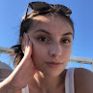 Meet your Posher, Ava